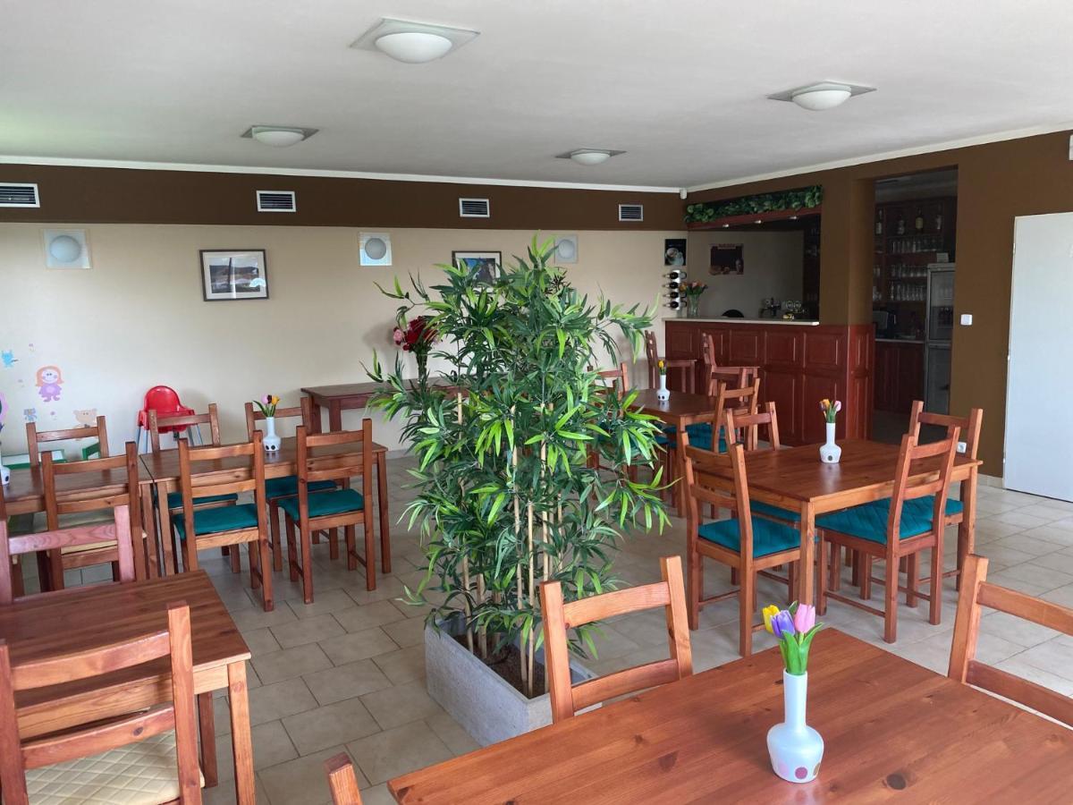 Penzion Kamejk Kamyk nad Vltavou Exteriör bild