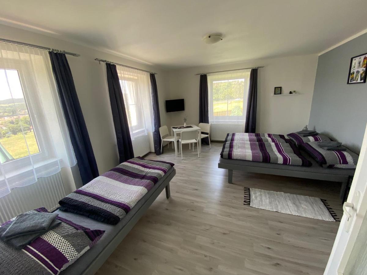Penzion Kamejk Kamyk nad Vltavou Exteriör bild