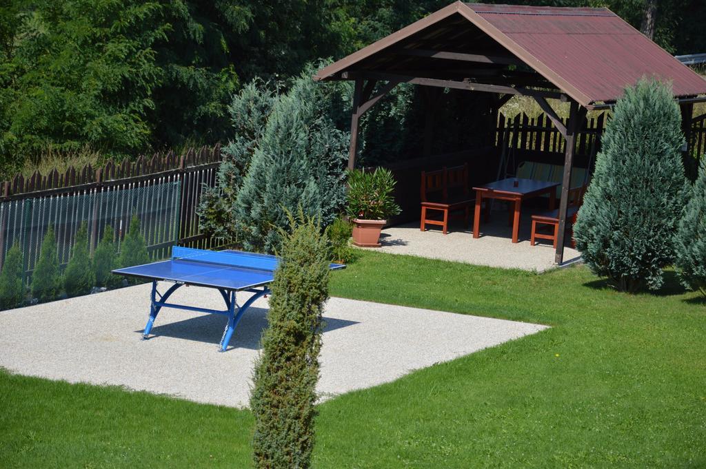Penzion Kamejk Kamyk nad Vltavou Exteriör bild