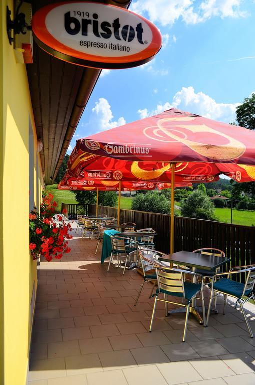 Penzion Kamejk Kamyk nad Vltavou Exteriör bild